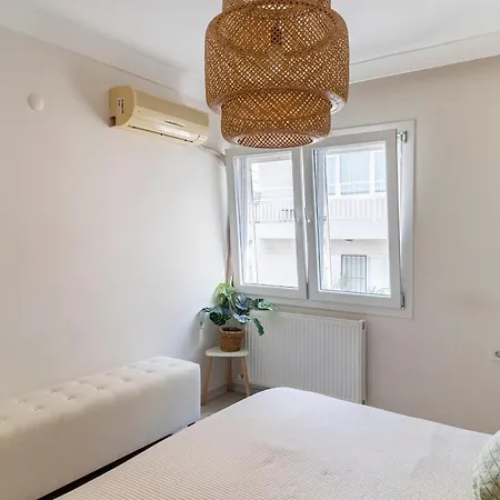 아파트 Comfortable, Peaceful In Goeztepe