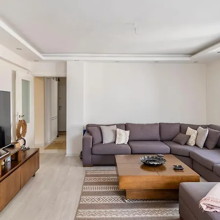 Comfortable, Peaceful In Goeztepe