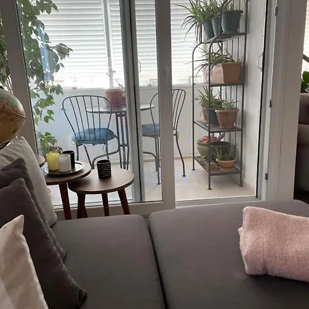 Comfortable, Peaceful In Goeztepe
