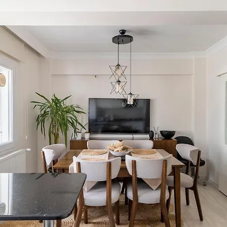 דירה Comfortable, Peaceful In Goeztepe איזמיר